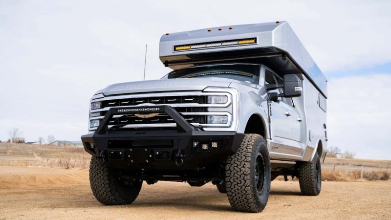 Entdecken Sie den Rossmönster Baja Trail: Der Ultimative Luxus-Camper für Ihre Extremen Offroad-Abenteuer!