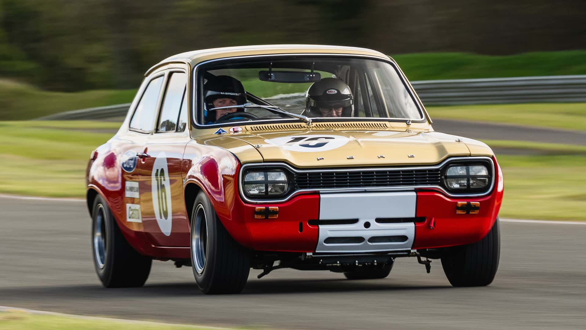 Enthüllt: Ford Escort Alan Mann 68 Edition – Ein Klassiker feiert ein spektakuläres Comeback auf der Rennstrecke!