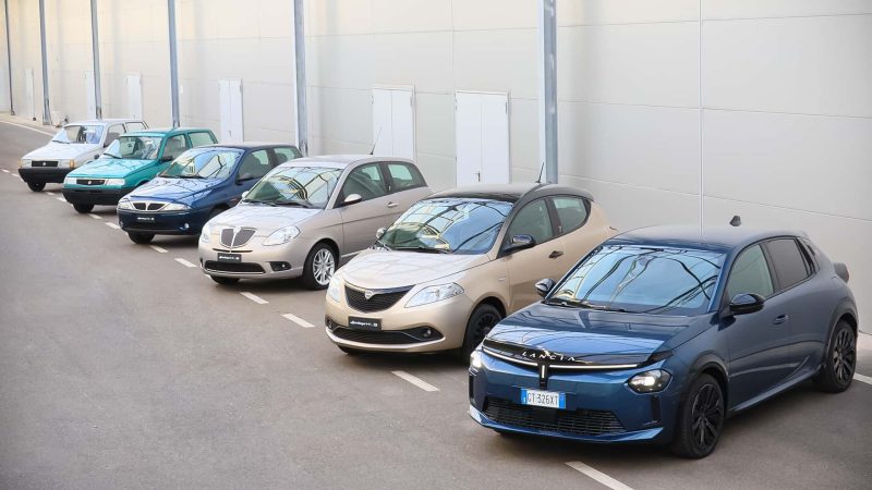 Lancia Ypsilon wird 40: Entdecken Sie das geheime Erfolgsrezept dieser zeitlosen Ikone!