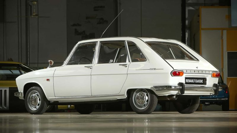 Unglaublich: Dieser 60 Jahre alte Renault 16 lässt moderne Kompaktautos alt aussehen!