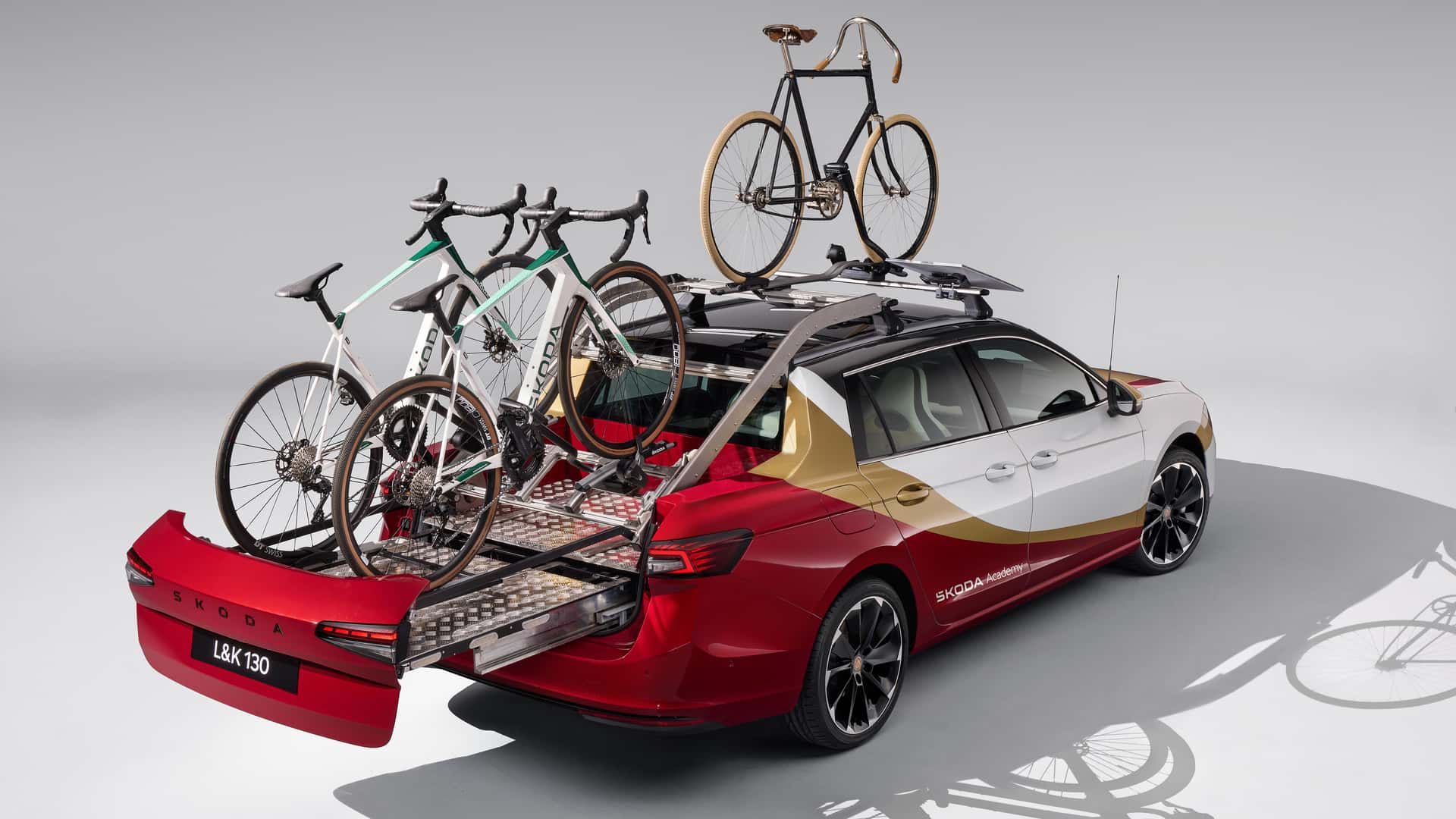 Aus Familienkombi wird Renn-Pick-up – Skodas L&K 130 für die Tour de France sprengt alle Erwartungen!