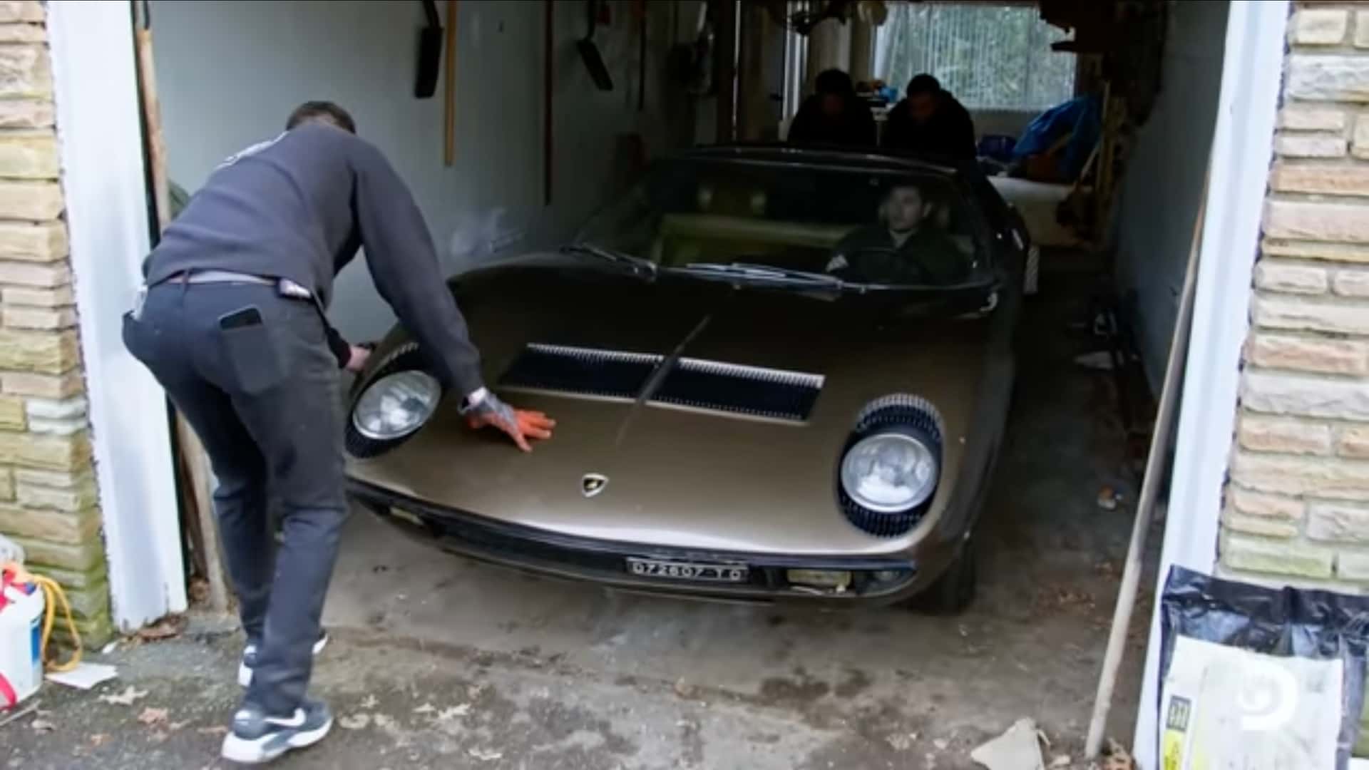 Unglaublicher Fund: Lamborghini Miura 40 Jahre im Wohnzimmer versteckt – ihr Preis wird Sie umhauen!