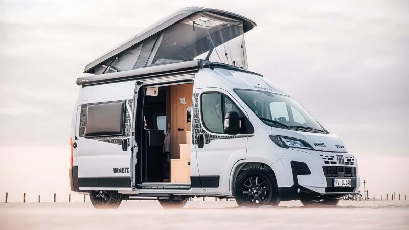 5,40 Meter Mini-Loft auf Rädern: Dieser Camper katapultiert dein Vanlife in neue Sphären!