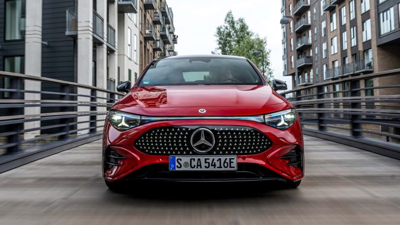 Unglaublich: Mercedes bald mit BMW-Motoren – die Auto-Welt steht Kopf!