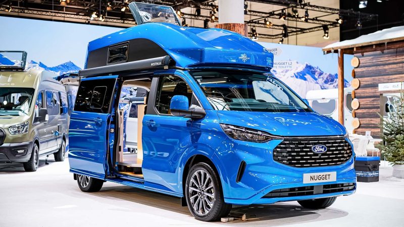 Du wirst nicht glauben, wie hoch der neue Ford Nugget mit festem Hochdach wirklich ist!