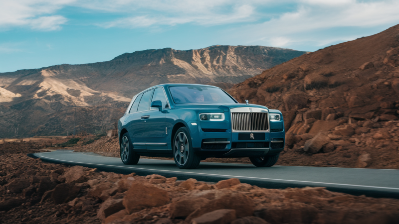 Unglaublich: Die Rolls-Royce Cullinan Cosmos macht dein SUV zum fahrenden Planetarium!