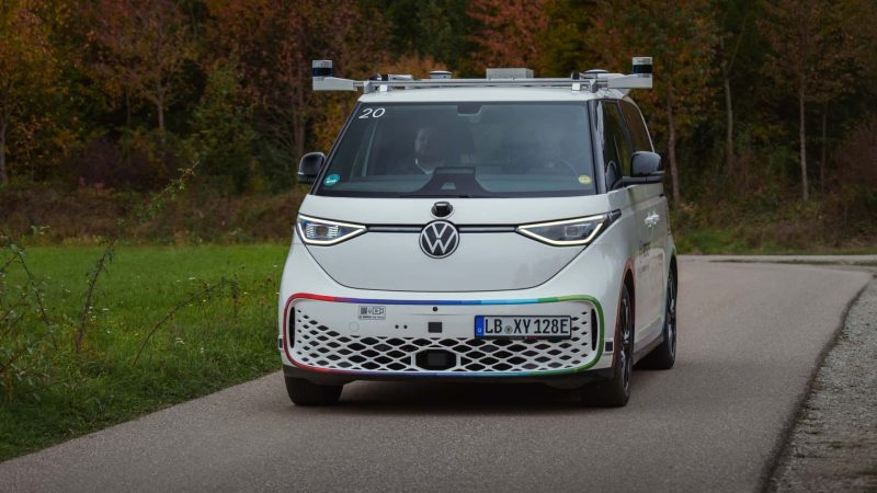 Sprachbefehl statt Lenkrad – Bosch enthüllt die Auto-Steuerung der Zukunft!
