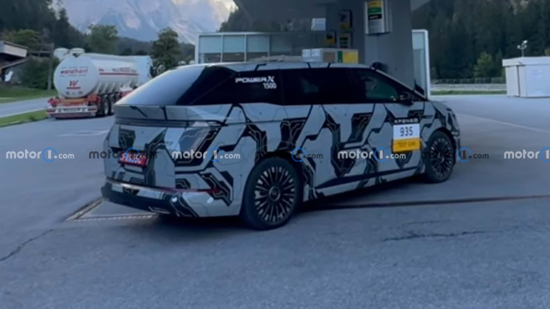Unfassbar: Neuer Xpeng X9 fährt 1.600 km ohne Steckdose – das Range-Extender-Wunder!