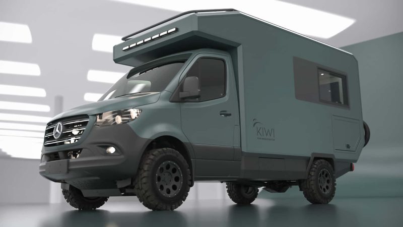 Staunen garantiert: Dieser 4×4-Camper verwandelt sein Bad per Drehmechanismus in eine riesige Dusche!