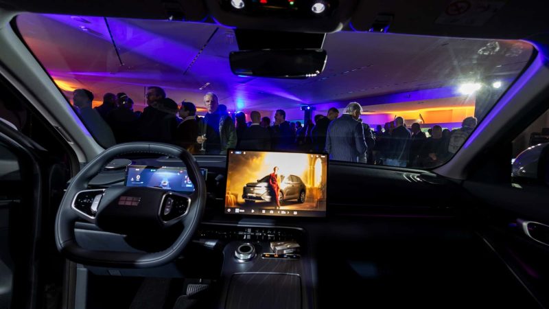 Geely eröffnet Mega‑Showroom in Rom – Warum das italienische Elektro‑Geschäft jetzt bebt (und was Käufer wissen müssen)