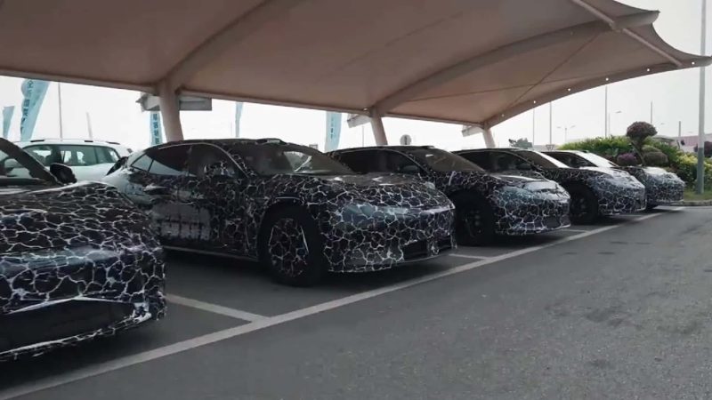 Huawei + GAC enthüllen Qijing: 800‑Volt Sport‑Wagon mit L3‑Autonomie – Traum‑Technik zum Preis eines Mittelklasse‑Autos?