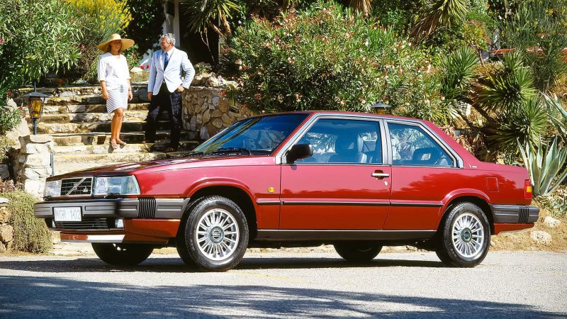 Volvo 780: Das geheime Bertone‑Coupé, das die brutale „schwedische Ziegelstein“-Ästhetik in ein Sammlerjuwel verwandelte