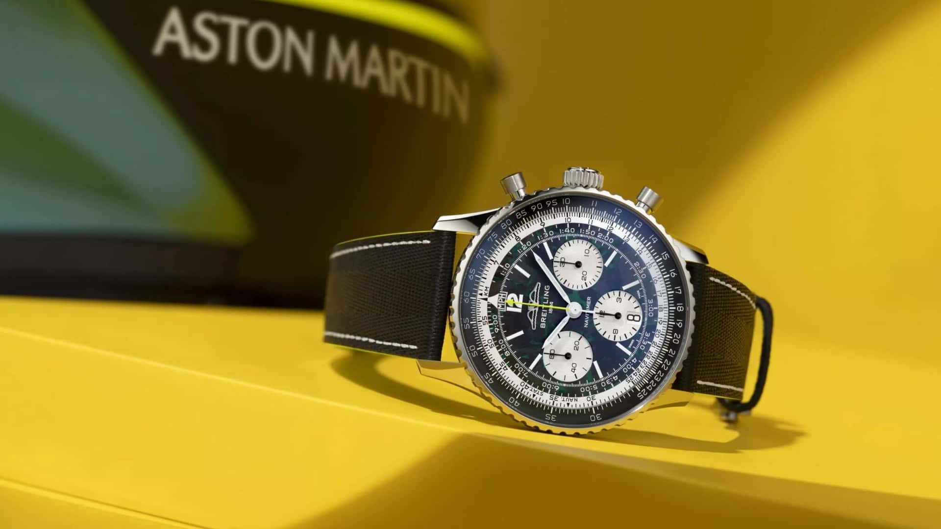 Aston Martin x Breitling: Der limitierte Formel‑1‑Chronograph für 10.500 € — Warum Sammler jetzt zugreifen wollen