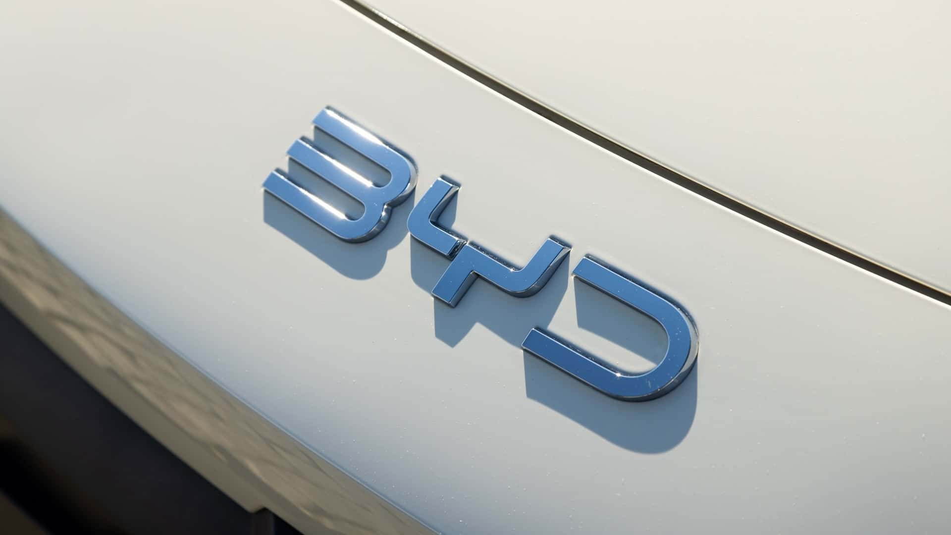 BYD will Europas Autobranche aufmischen: Plant der Elektro‑Riese den Überraschungs‑Zukauf — und welche Marken sind in Gefahr?