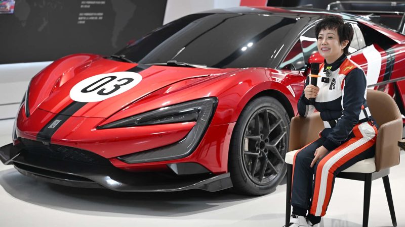 BYD plant den großen Coup? Stella Li bestätigt Motorsport‑Pläne – droht die Formel‑1‑Revolution aus China?