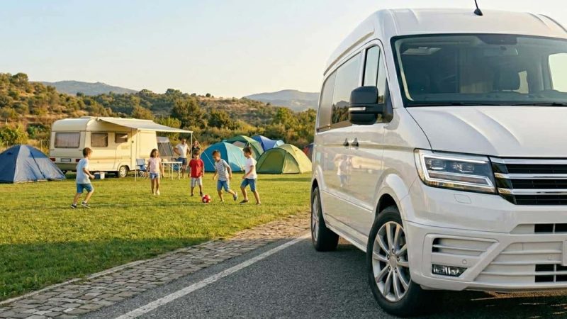 Wohnmobil mit Kindern: 10 Profi‑Tipps, damit das Familienwochenende nicht im Chaos endet (Tipp Nr. 4 ist ein Gamechanger)