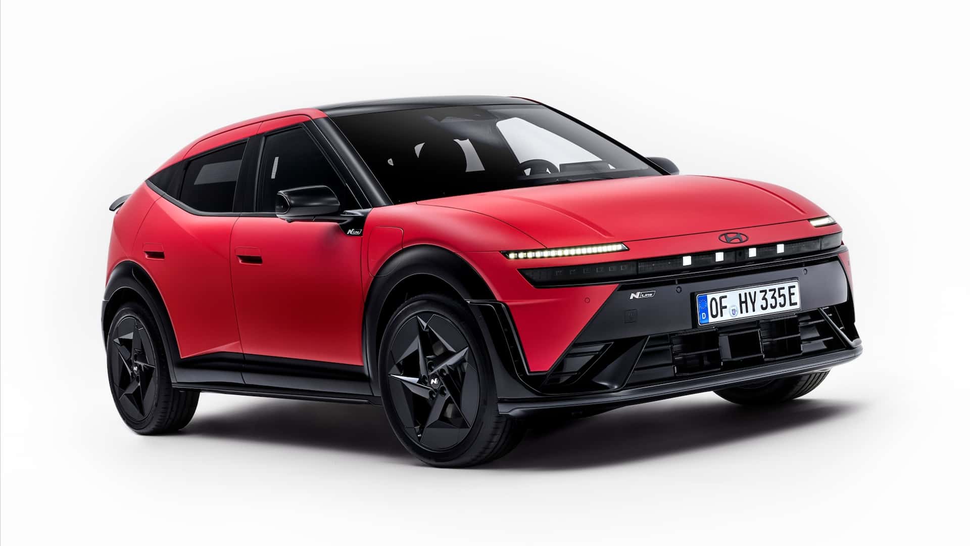 Hyundai Ioniq 3 enthüllt: Die kompakte E‑Limousine mit bis zu 496 km Reichweite – kann sie die Konkurrenz alt aussehen lassen?