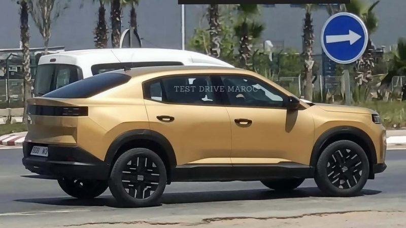 Neue Fiat Fastback ungetarnt: Das Design, das Stellantis auf den Kopf stellt – erste Bilder und was sie wirklich verraten