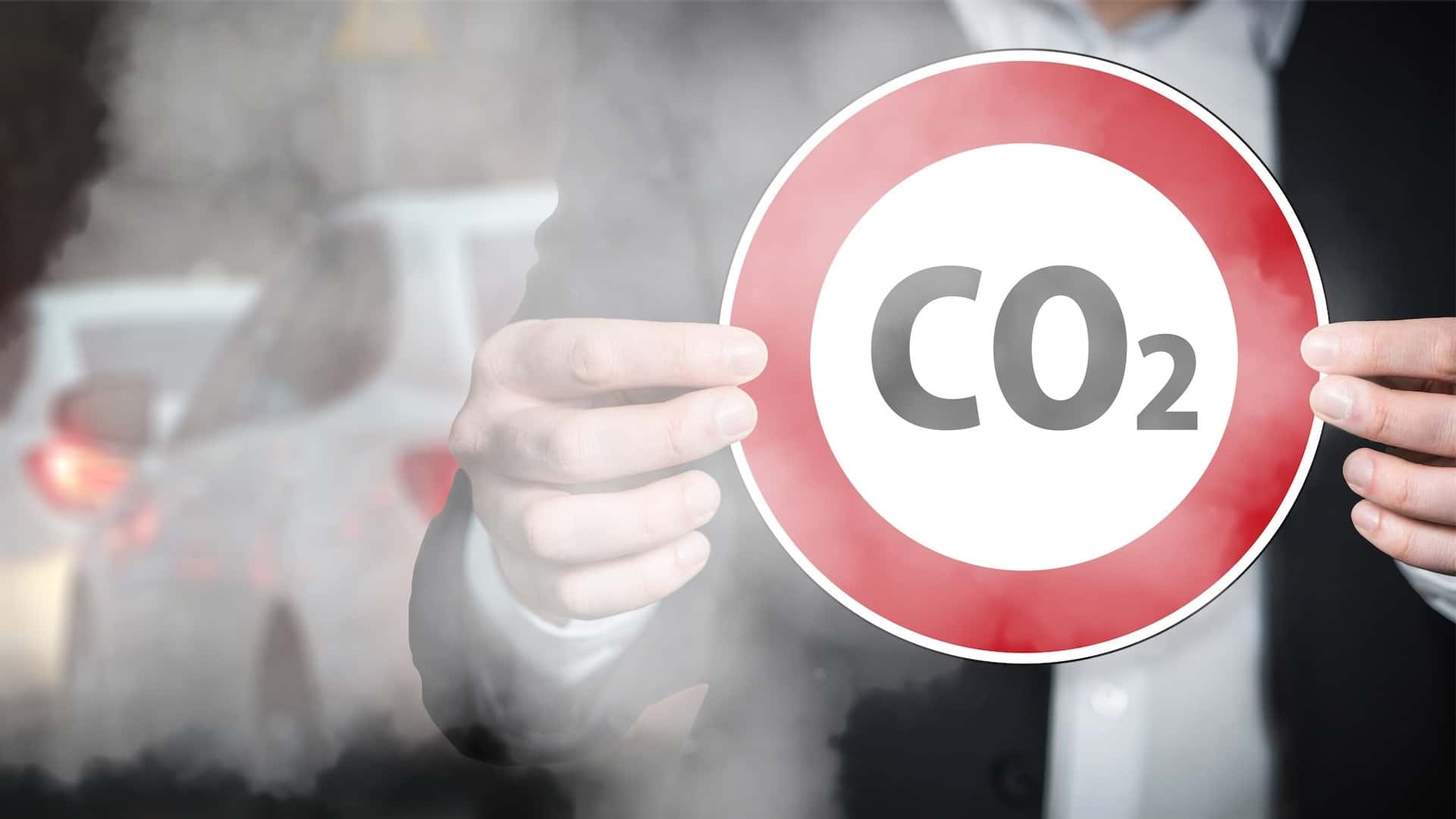 CO2‑Schock für die Autoindustrie: Milliarden‑Strafen drohen – Wer zahlt, wer profitiert (Tesla & China lachen sich schlau)