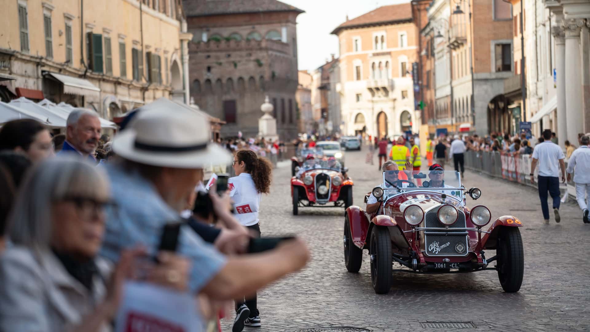 1000 Miglia 2026: Die komplette Route, Zeiten und Insider‑Tipps – so erleben Sie das legendäre Oldtimer‑Spektakel live