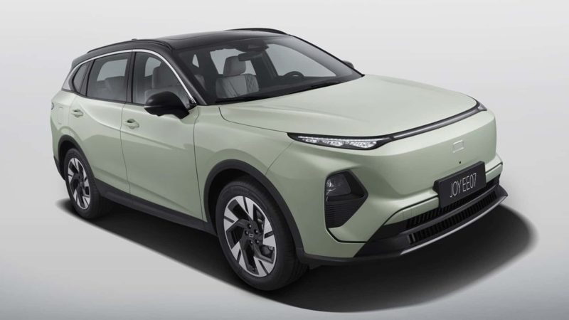Bestune startet in Italien: T77 und der unglaubliche Joy EE07 PHEV mit 160 km E‑Reichweite — Chinas neuer Preis‑Kracher?