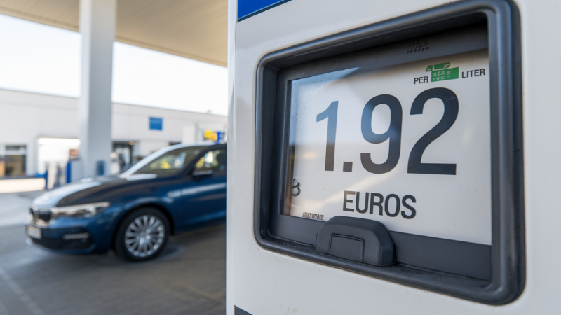 Benzin 1,92 €/L: Warum Ihr Tank jetzt viel mehr kostet – 7 Spartricks, die wirklich helfen