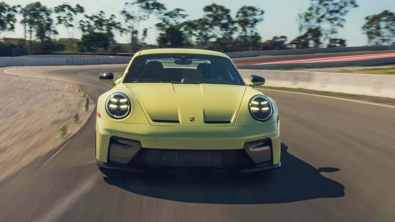 Porsche sagt Nein zur Elektro‑911: Warum die Legende weiter atmen soll – und was das für Käufer bedeutet