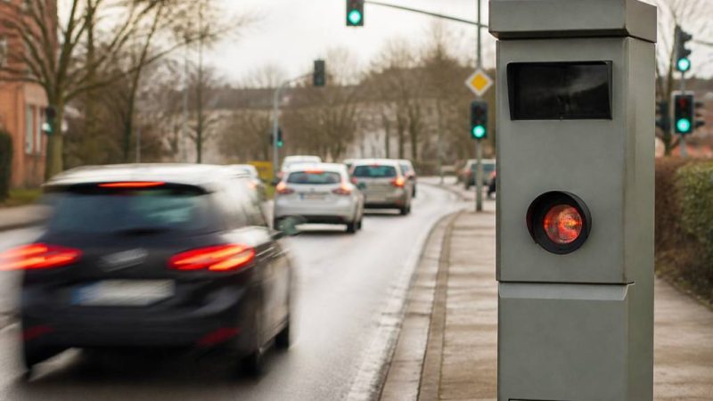 10 km h zu schnell innerorts: bußgeld, punkte und fahrverbot im überblick