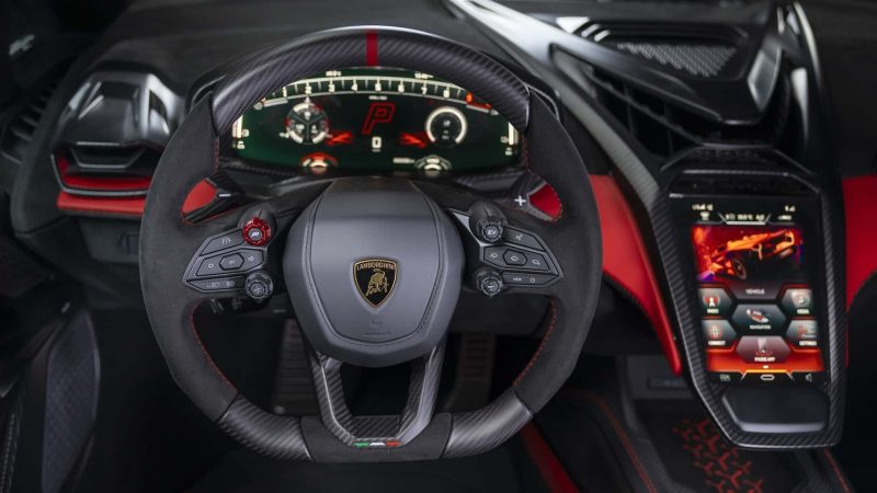 Im Lamborghini‑Cockpit der Superlative: So radikal sind die Carbon‑Innenräume der Fenomeno Roadster — ein Blick, der staunen lässt