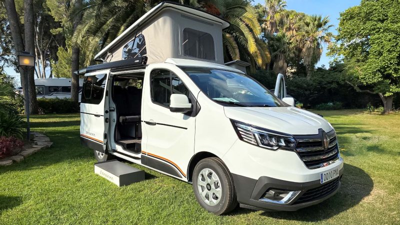 Panama River R10 enthüllt: Der kompakte Camper auf Renault‑Trafic‑Basis – 4 Schlafplätze und Solarpaket ab knapp 60.000 €?