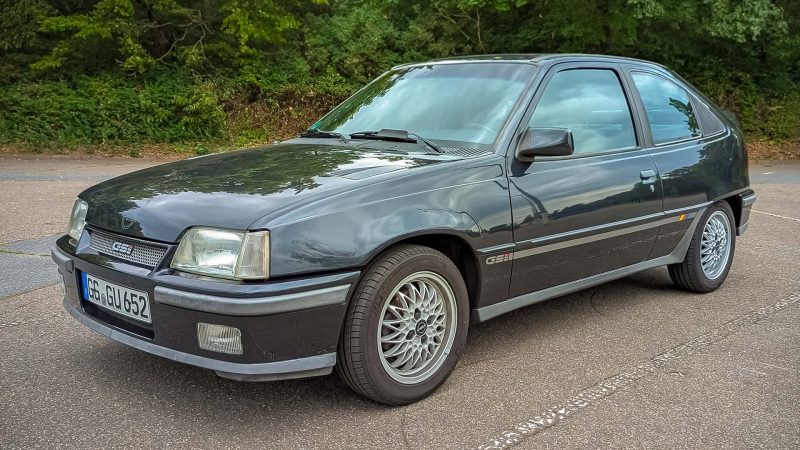 Der Kanzler und seine überraschende Wahl: Warum Helmut Schmidts Opel Kadett GSi noch heute Geschichten erzählt
