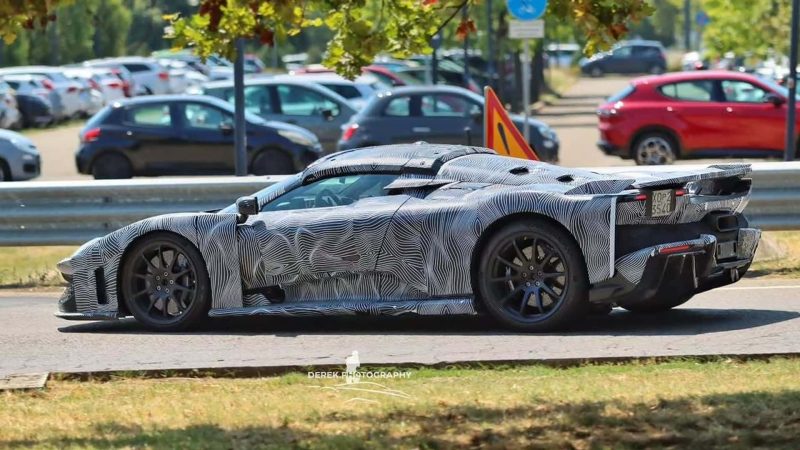 Ferrari F80 Aperta erstmals erwischt: Das geheime Cabrio‑Hypercar – was die Spionfotos wirklich verraten