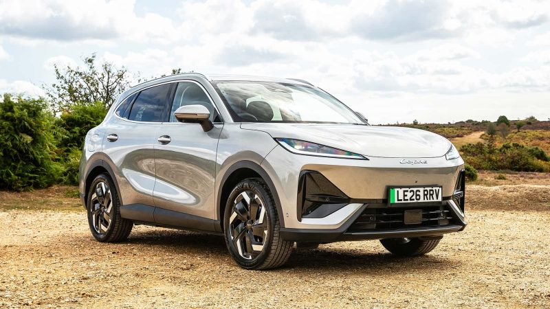 Kompakter E‑SUV mit 450 km Reichweite? Lepas L6 EV überrascht mit 217 PS, 65‑kWh‑LFP‑Akku und Schnellladung in 22 Minuten — lohnt sich der Kauf?