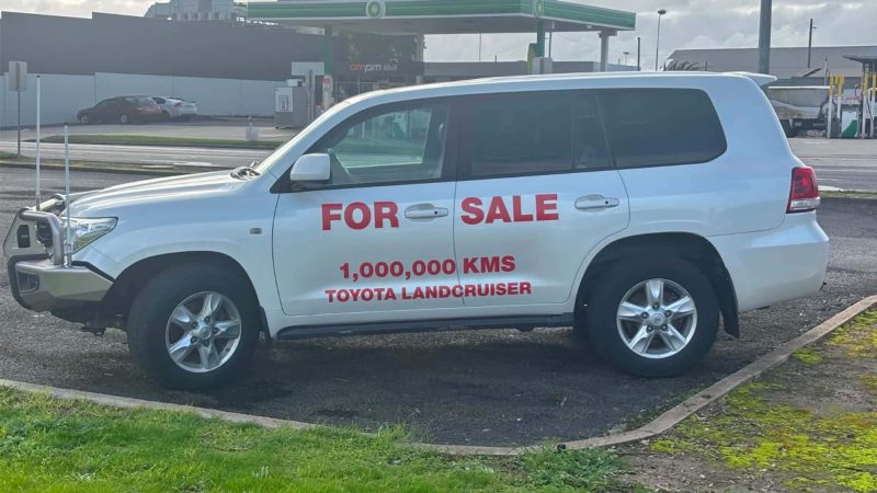 Toyota Land Cruiser mit fast 1.000.000 km steht zur Auktion – Würden Sie dieses Unikat fahren?