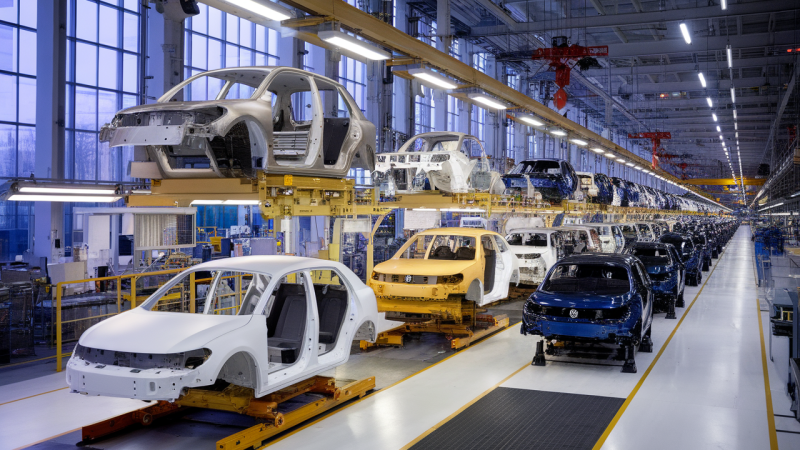 Volkswagen drosselt Produktion: 11.000 Zulieferer in Venetien gefährdet – droht ein industrielles Domino?