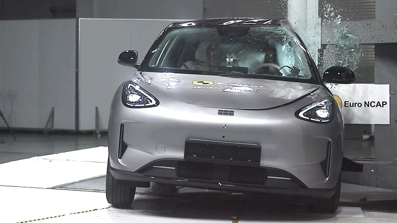 Euro NCAP‑Schock 2026: Drei chinesische E‑Autos holen 5 Sterne – und die Cupra Raval braucht teures Safety‑Pack, um mitzuhalten?