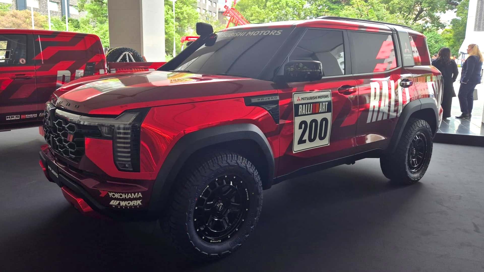 Mitsubishi Pajero Ralliart enthüllt: Dakar-Look, Snorkel & Co. – aber wird das nur Show oder bald Zubehör im Shop?
