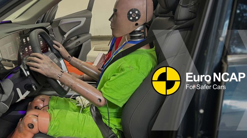 Zu viele Touchscreens gefährden uns? Euro NCAP 2026 warnt vor fehlenden physischen Tasten — was Autobauer jetzt ändern müssen