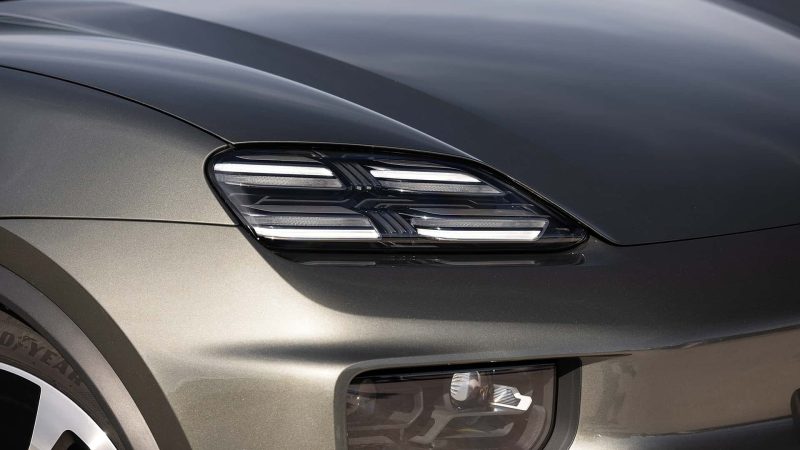 Porsche Macan mit Verbrenner gesichtet: Warum der getarnte Prototyp ein Comeback für 2028 andeutet